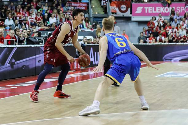 图多尔接任 图多尔接任