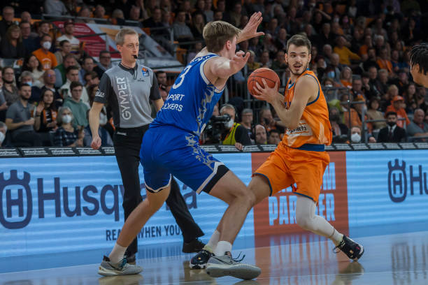 也与他的职 也与他的职