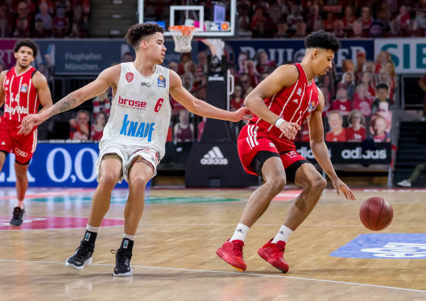 不断施压中 不断施压中