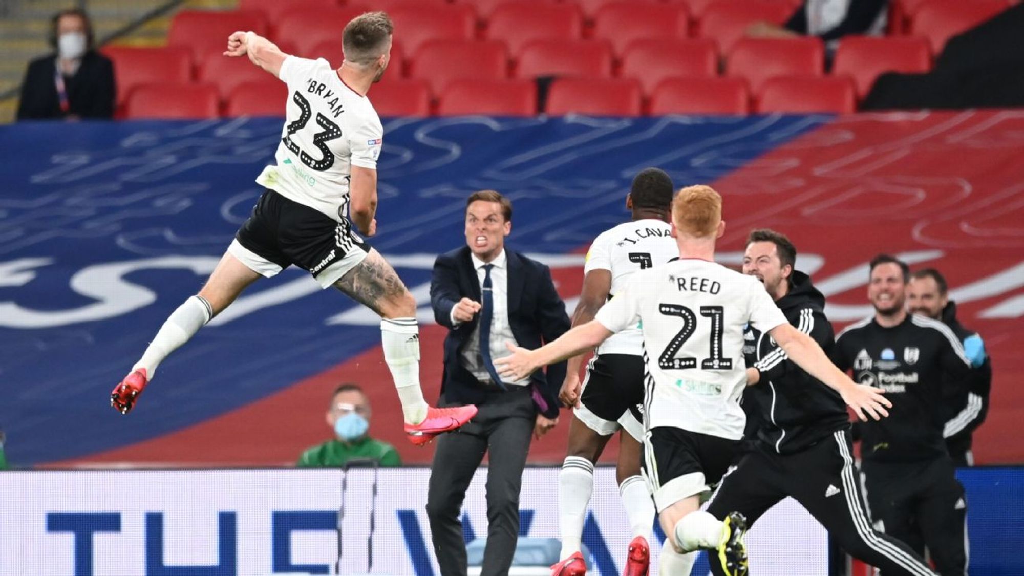 在赛季中期 在赛季中期