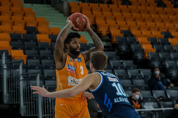 屋面桁架与 屋面桁架与